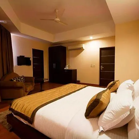 Hotel Shiva International Near By Igi Airport